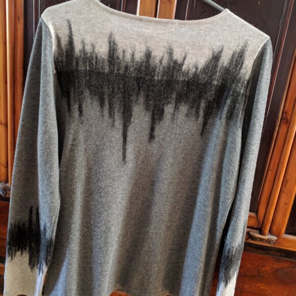 Beautiful and Unique BASLER Grey Crewneck Sweater - Picture 2 of 10